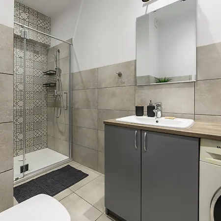 Apartamento P&o Minska Close To Skaryszewski Park Varsóvia